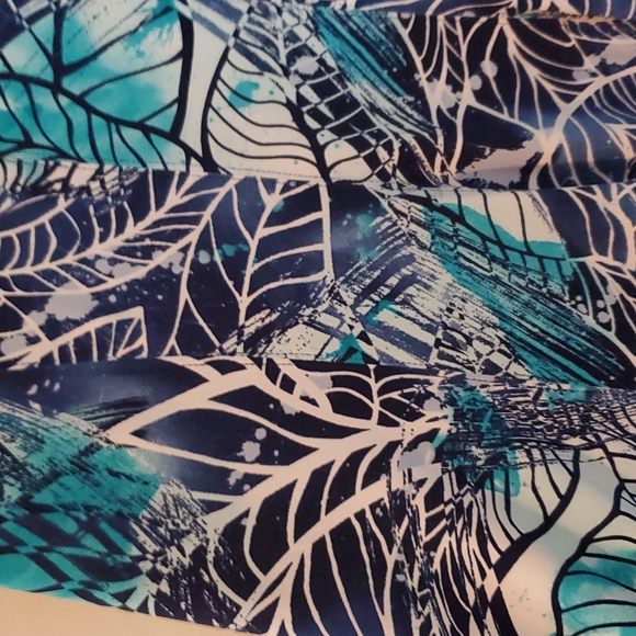 Spring/Summer dress - Picture 3 of 6